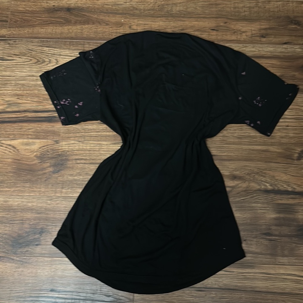 Graphic tee perfect condition - Picture 4 of 4